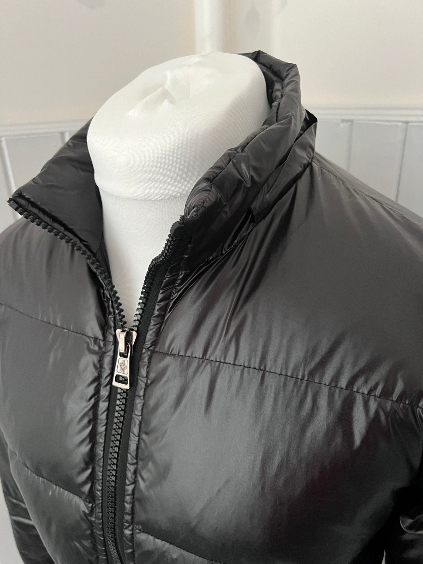 'Moncler' Black Puffer Jacket