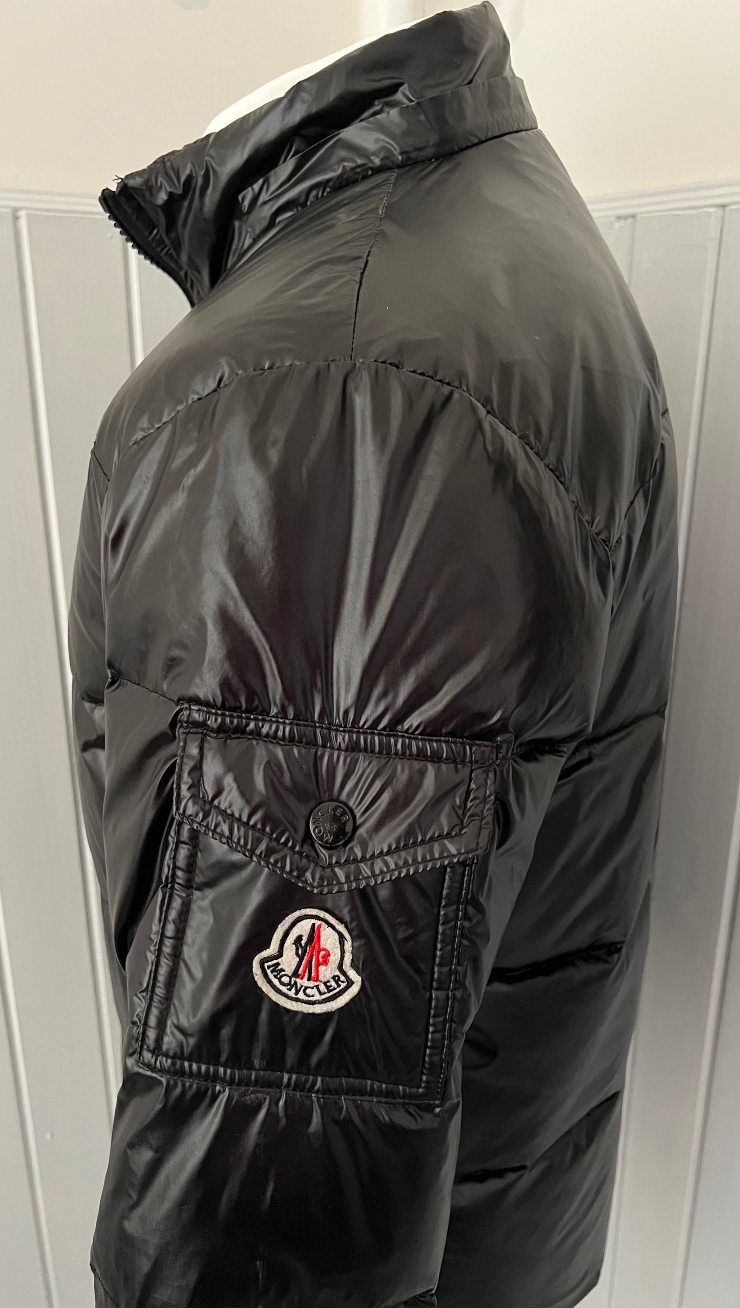 'Moncler' Black Puffer Jacket